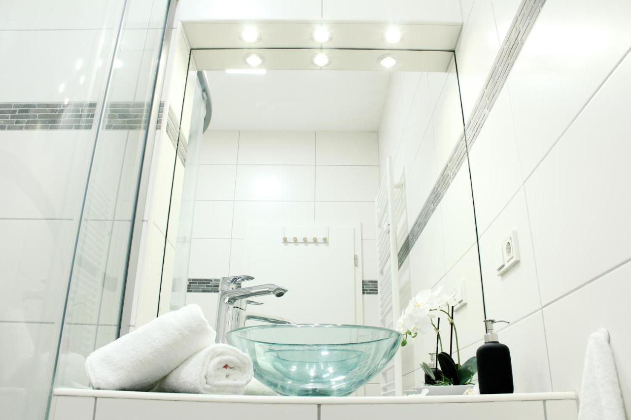 Secret Hideaways Cozystudio Superior Apartments Mit Wifi L 450M Bis Uni L Messe L Flughafen L Zoo Duisburg Exteriör bild