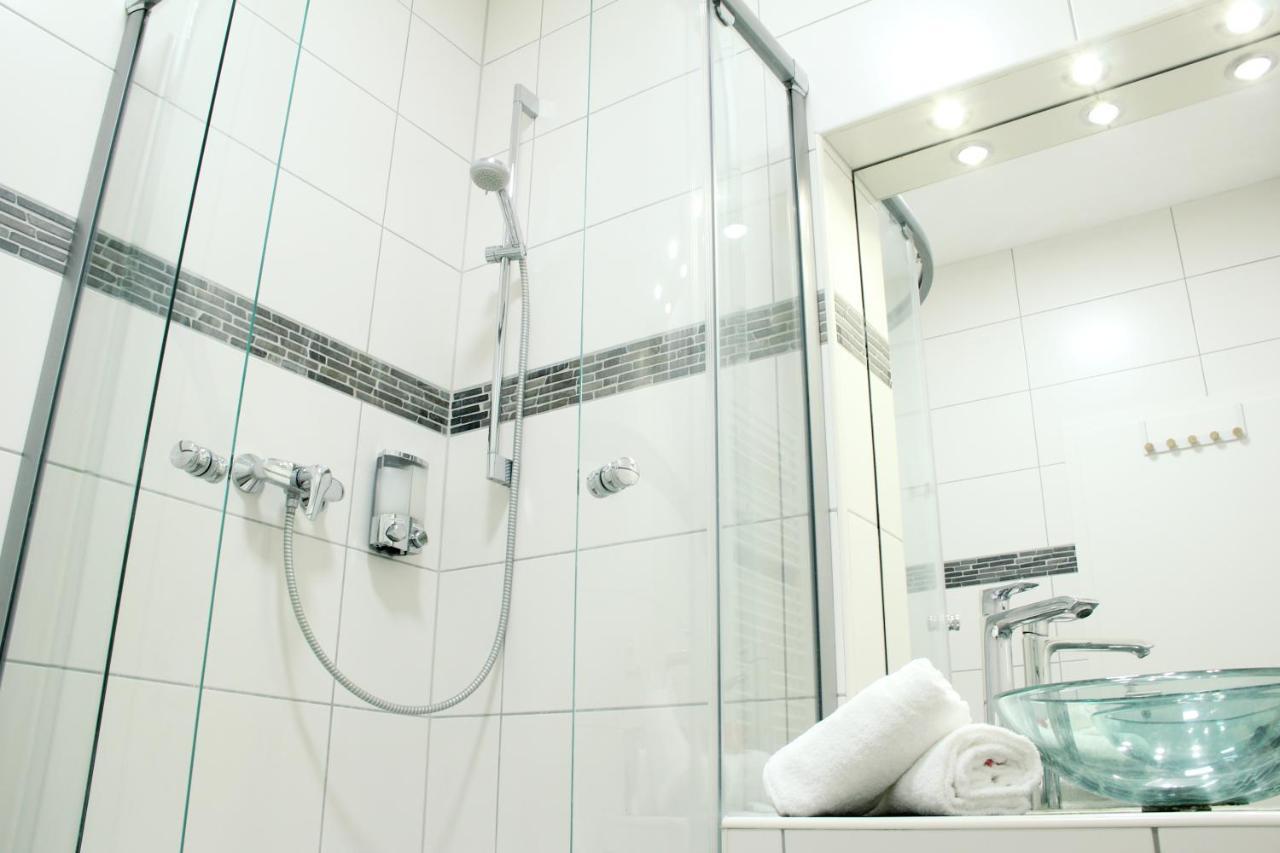 Secret Hideaways Cozystudio Superior Apartments Mit Wifi L 450M Bis Uni L Messe L Flughafen L Zoo Duisburg Exteriör bild
